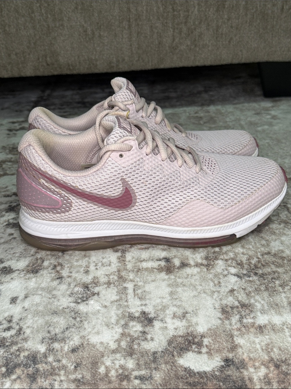 EUC Nike Zoom All Out Running Sneakers size 7.5